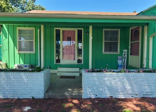 Property at 1410 W Broadway St, Newton, KS 67114, 2 beds, 2 baths