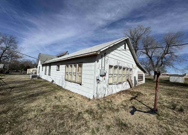 Property at 614 N Chestnut, Burden, KS 67019, 2 beds, 2 baths
