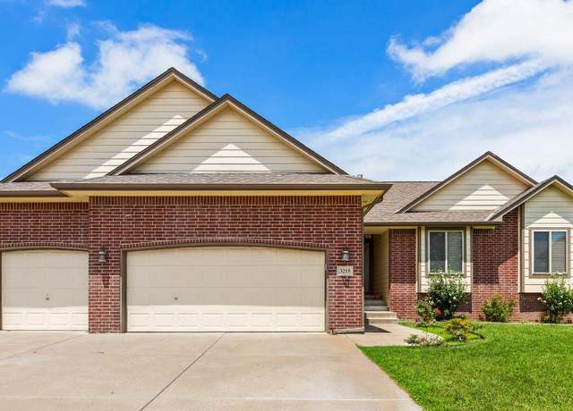 Property at 3215 S Bluelake Ct, Wichita, KS 67215, 5 beds, 3 baths