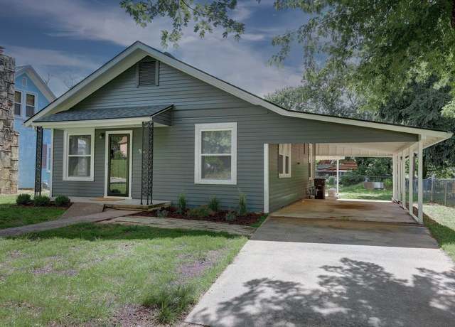 Property at 1320 N 9th St, Arkansas City, KS 67005, 3 beds, 2 baths