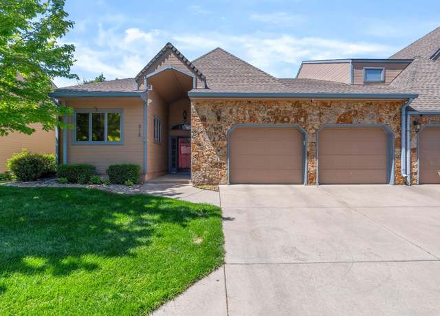 Property at 909 N Maize Rd, Wichita, KS 67212, 4 beds, 3 baths