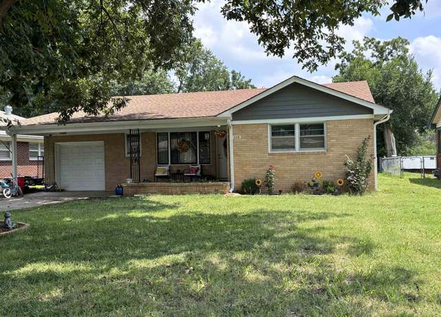 Property at 348 S Derby Ave, Derby, KS 67037, 5 beds, 2 baths