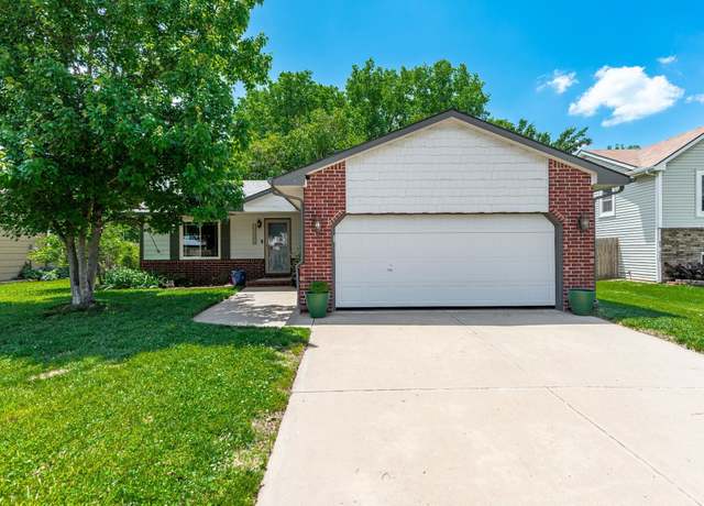 Property at 5311 S Stoneborough, Wichita, KS 67217, 3 beds, 3 baths