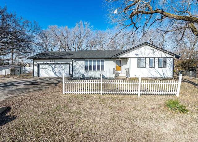 Property at 107 N Goddard Rd, Goddard, KS 67052, 5 beds, 3 baths