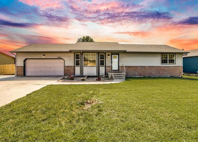 Property at 2144 S Parkridge St, Wichita, KS 67209, 3 beds, 3 baths
