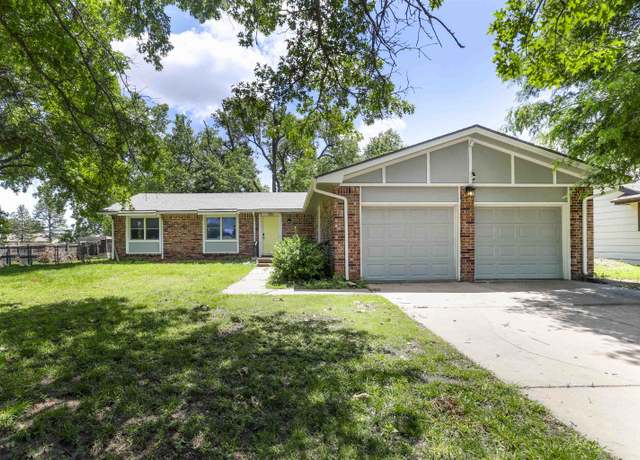 Property at 101 W Brazos Dr, Goddard, KS 67052, 3 beds, 2 baths