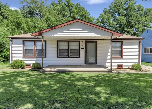 Property at 1030 S Edgemoor St, Wichita, KS 67218, 2 beds, 1 bath