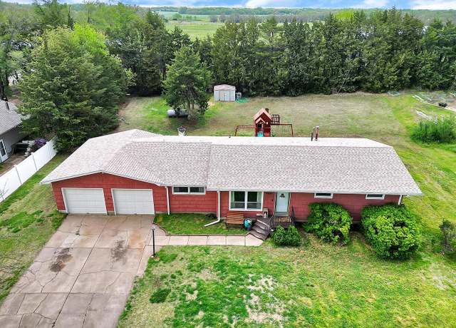 Property at 4881 E Country Clb, Salina, KS 67401, 3 beds, 1.5 baths
