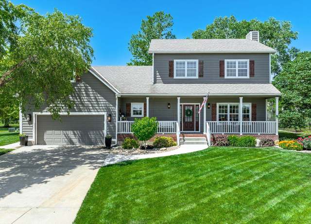 Property at 1335 Glenview Dr, El Dorado, KS 67042, 4 beds, 3.5 baths
