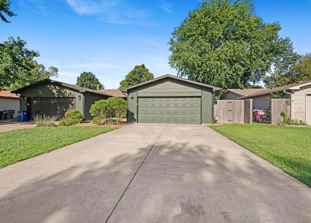 Property at 245 S Westview Dr, Derby, KS 67037, 3 beds, 2 baths