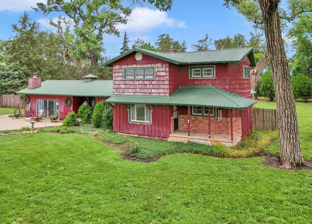 Property at 510 SE 48th St, Newton, KS 67114, 4 beds, 2 baths