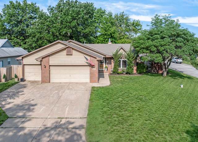 Property at 357 N Mars St, Wichita, KS 67212, 5 beds, 2.5 baths
