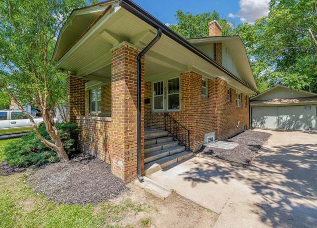 Property at 636 N Estelle Ave, Wichita, KS 67214, 3 beds, 2 baths