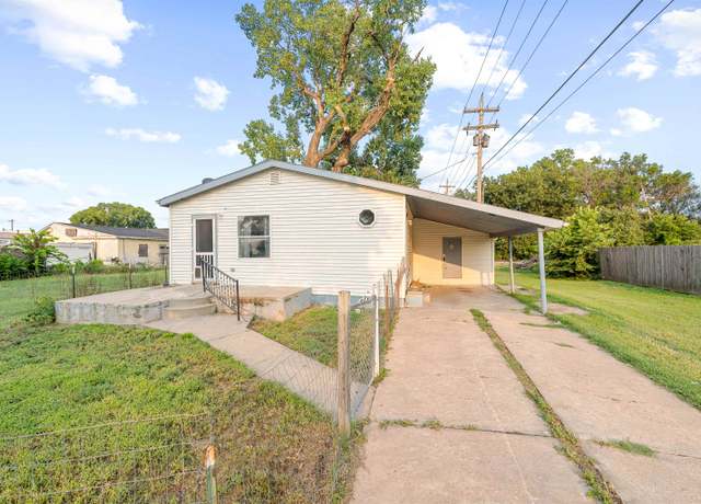 Property at 240 N West Pl, Salina, KS 67401, 3 beds, 1 bath