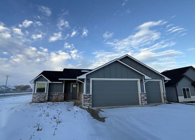 Property at 5538 W 42nd Street South, Wichita, KS 67215, 3 beds, 2 baths