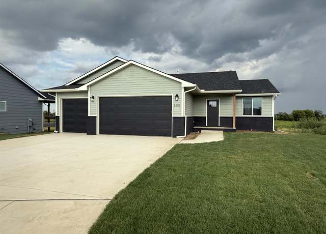 Property at 5301 W 42nd Court South, Wichita, KS 67215, 5 beds, 3 baths