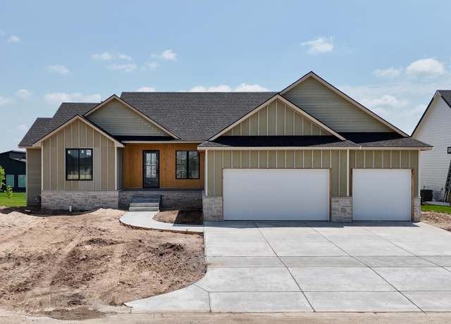 Property at 2806 N Anna St, Wichita, KS 67205, 5 beds, 3.5 baths