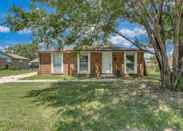 Property at 1602 E Catalina St, Wichita, KS 67216, 4 beds, 2 baths