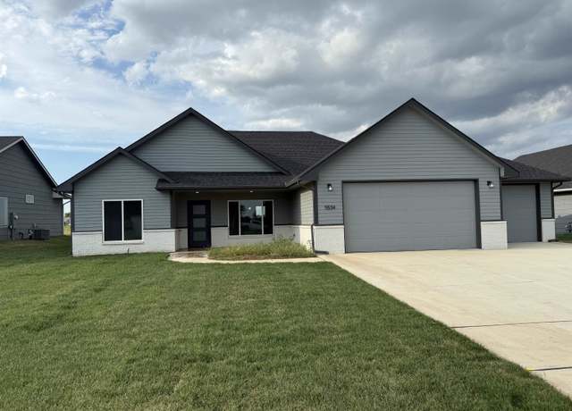 Property at 5534 W 42nd Street South, Wichita, KS 67215, 3 beds, 2 baths