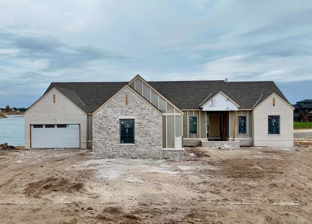 Property at 4624 N Ridge Port St, Wichita, KS 67205, 5 beds, 5 baths