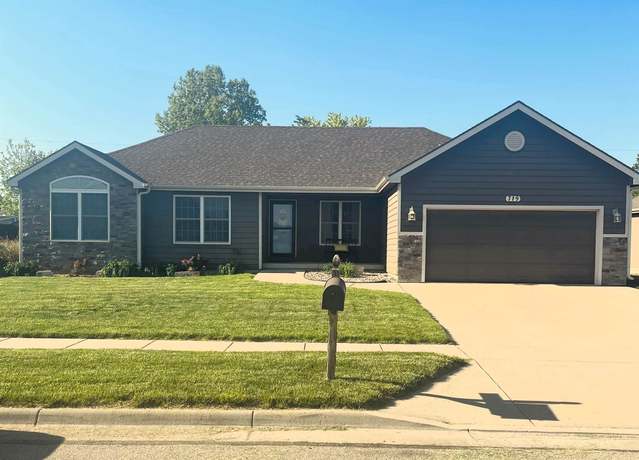 Property at 719 Rittgers Ln, Salina, KS 67401, 5 beds, 3 baths