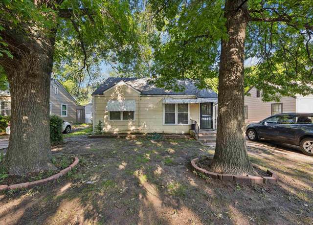 Property at 1233 N Terrace, Wichita, KS 67208, 2 beds, 1 bath