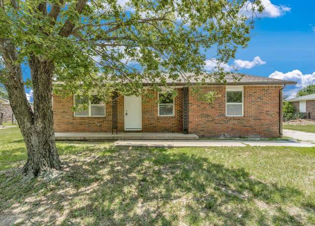 Property at 1513 E Del Mar St, Wichita, KS 67216, 5 beds, 2 baths