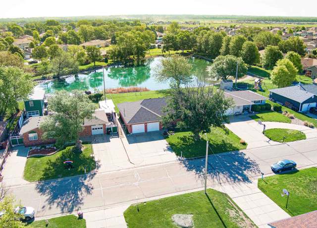 Property at 2805 Linda Ln, Salina, KS 67401, 4 beds, 3 baths