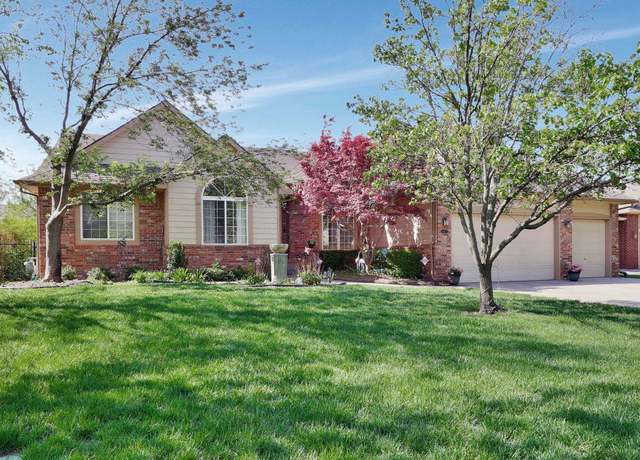 Property at 13111 E Castlewood Cir, Wichita, KS 67230, 5 beds, 3 baths