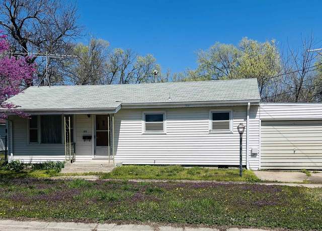Property at 910 Hudson, Marion, KS 66861, 2 beds, 1 bath