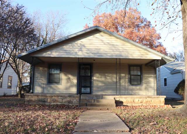 Property at 710 E 17th, Winfield, KS 67156, 3 beds, 1 bath