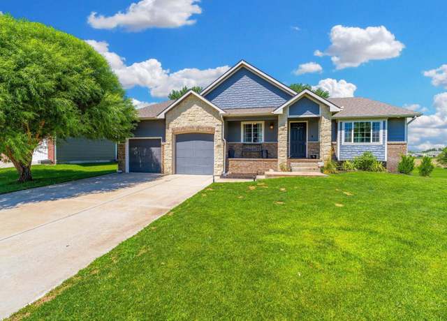 Property at 4407 N Ridge Port St, Wichita, KS 67205, 4 beds, 3 baths