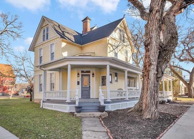 Property at 301 E Santa Fe, Marion, KS 66861, 4 beds, 2.5 baths