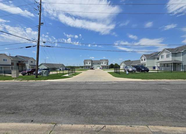 Property at 3254 E 26th St North, Wichita, KS 67220, 11 beds