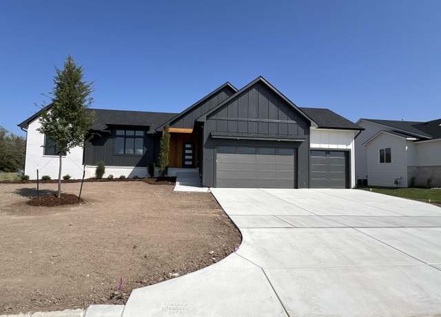 Property at 1011 S Brookside, Goddard, KS 67052, 3 beds, 2 baths