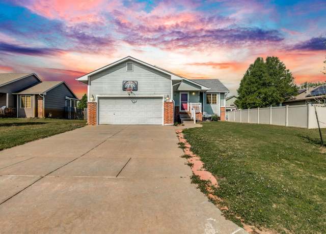 Property at 389 E Riley Ave, Haysville, KS 67060, 4 beds, 3 baths