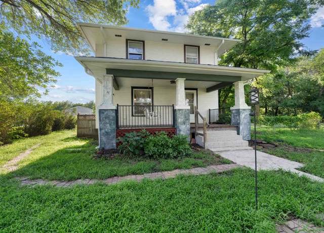 Property at 2041 N Link Rd, Salina, KS 67401, 3 beds, 2 baths