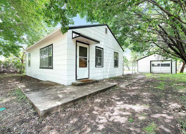 Property at 613 E 58th St S, Wichita, KS 67216, 2 beds, 1 bath