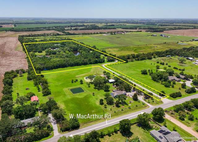 Property at 12919 W Macarthur Rd, Wichita, KS 67227, 3 beds, 2.5 baths