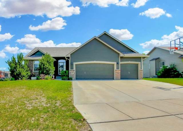 Property at 617 W Fieldstone Ct, Andover, KS 67002, 5 beds, 3 baths