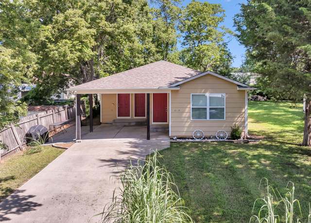 Property at 626 Park Ave, El Dorado, KS 67042, 3 beds, 2 baths