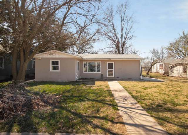 Property at 319 W Ruth St, Moundridge, KS 67107, 3 beds, 1 bath