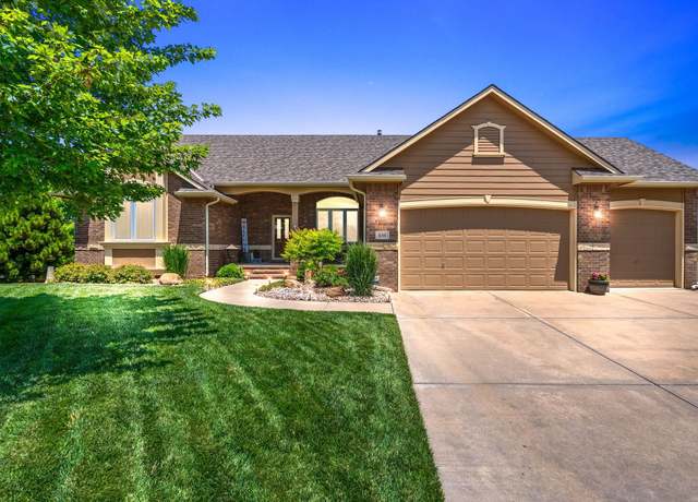 Property at 630 N Thoroughbred Ct, Wichita, KS 67235, 4 beds, 3.5 baths