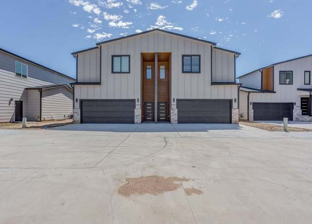 Property at 8447 W 37th St N, Wichita, KS 67205, 4 beds, 3 baths