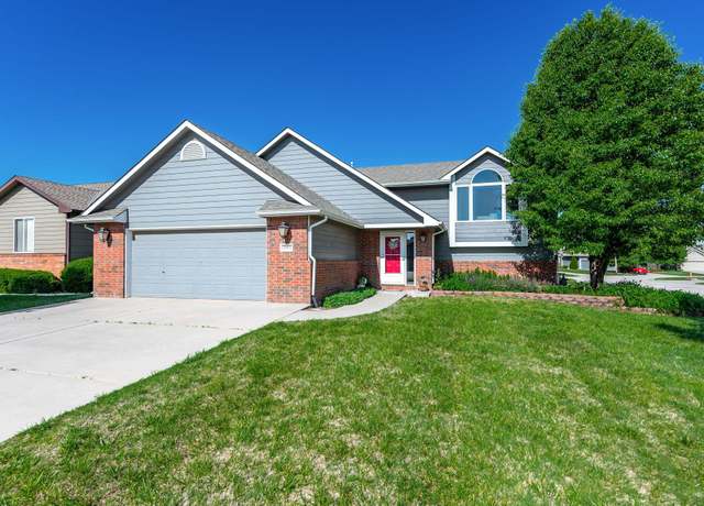 Property at 4501 E Falcon Ct, Wichita, KS 67220, 5 beds, 3 baths