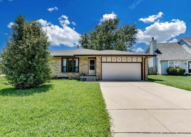 Property at 8904 E Funston Ct, Wichita, KS 67207, 3 beds, 2 baths