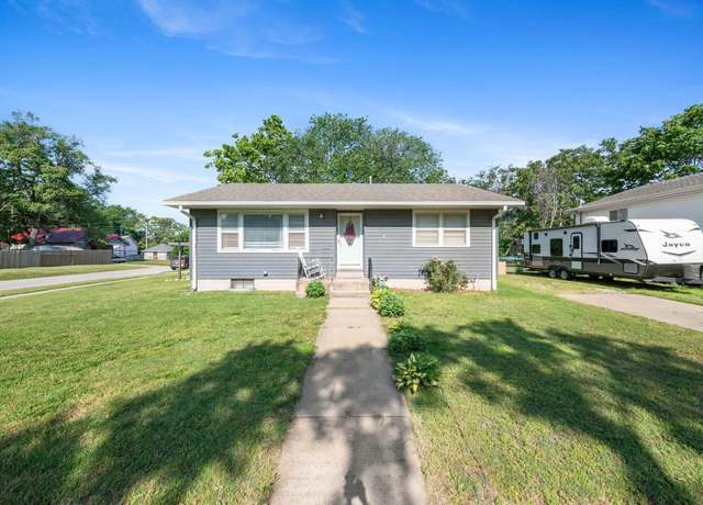 Property at 723 S High St, El Dorado, KS 67042, 3 beds, 1.5 baths