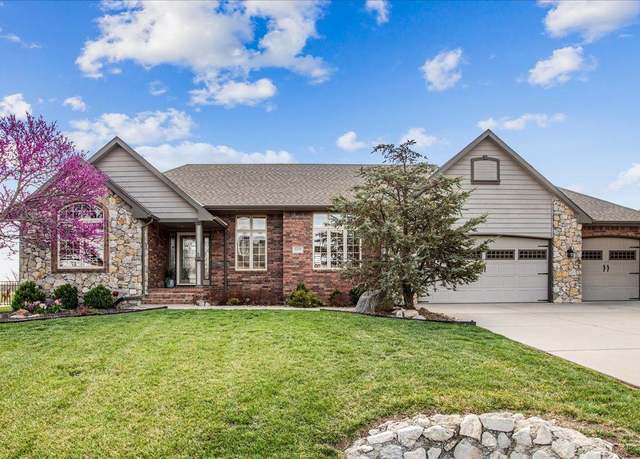 Property at 1639 E Bearhill Rd, Park City, KS 67147, 4 beds, 3 baths