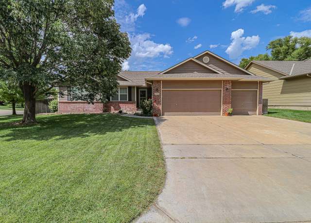 Property at 2930 N Cardington Ct, Wichita, KS 67205, 4 beds, 3 baths