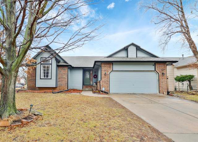 Property at 3733 Whispering Brook Ct, Wichita, KS 67220, 5 beds, 3 baths